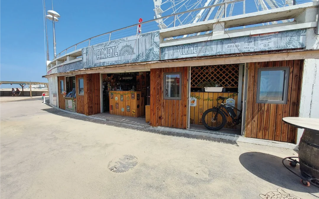 Création d&rsquo;une cabane de plage en bois