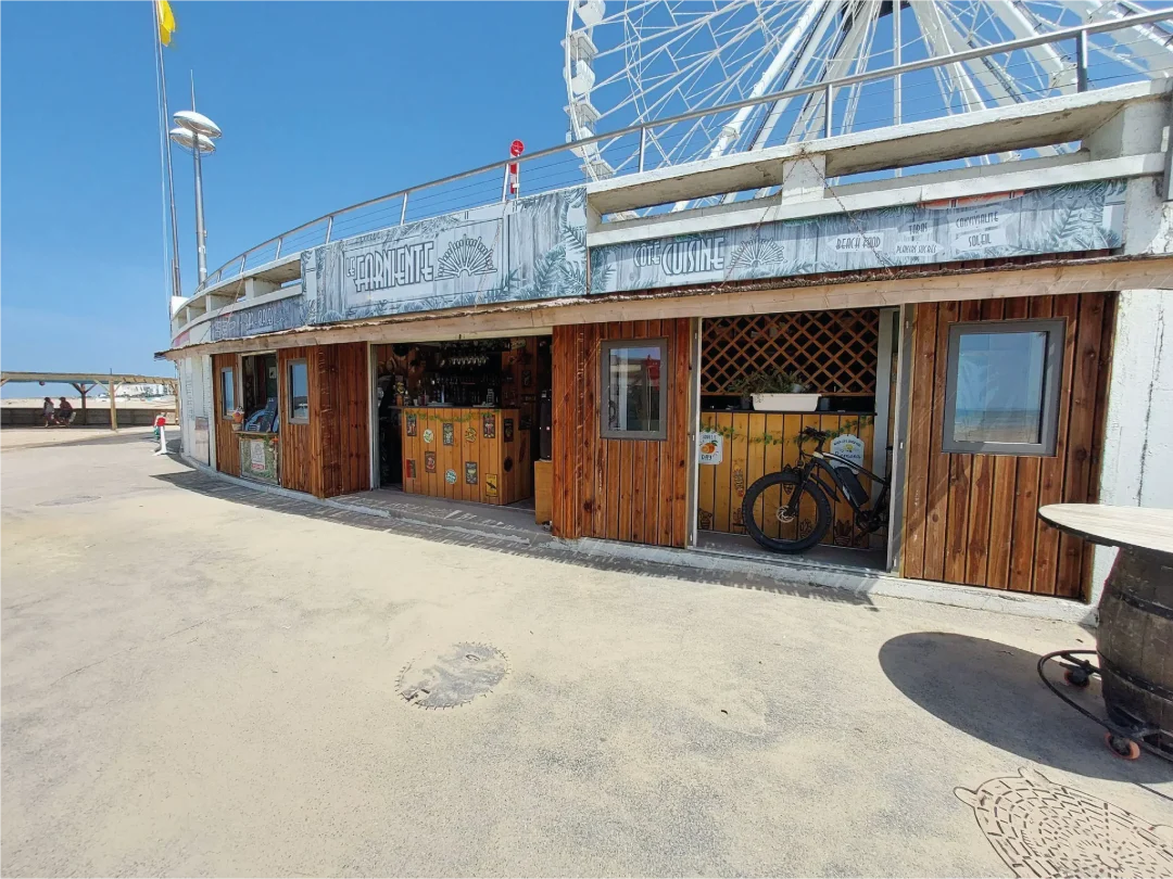 Création d&rsquo;une cabane de plage en bois